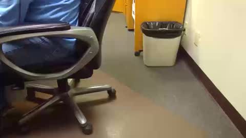 useemie online show from 10/13/25, 08:31