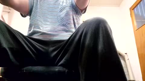 useme975 online show from 04/26/26, 03:04