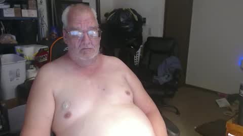 Snapshot of usgoober chatting on 04/27/26, 12:03 Eric online show from 04/27/26, 12:03