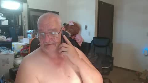 Snapshot of usgoober chatting on 05/13/26, 12:24 Eric online show from 05/13/26, 12:24