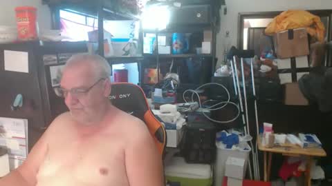 Snapshot of usgoober chatting on 06/03/26, 11:35 Eric online show from 06/03/26, 11:35