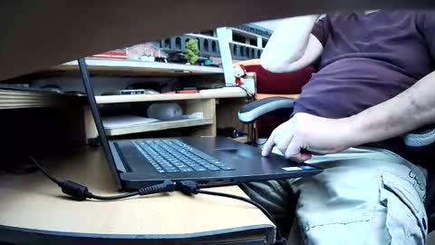 uwe1804 online show from 06/05/26, 09:48
