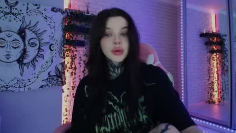 Snapshot of uwu_eva chatting on 12/03/24, 11:01 Eva online show from 12/03/24, 11:01