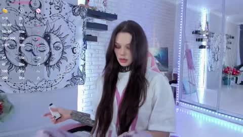 Snapshot of uwu_eva chatting on 03/05/25, 12:11 Eva online show from 03/05/25, 12:11