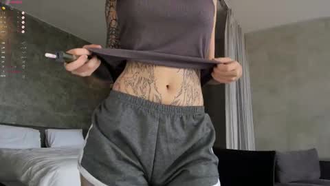 Snapshot of uwu_eva chatting on 12/02/25, 07:14 Eva online show from 12/02/25, 07:14