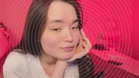 Snapshot of uwu_vi chatting on 02/04/25, 07:33 vivi online show from 02/04/25, 07:33