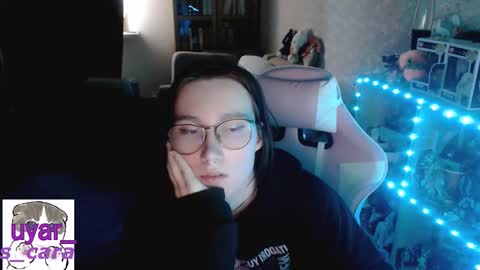Snapshot of uyar_ chatting on 09/29/25, 02:55 Cara online show from 09/29/25, 02:55