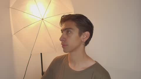 Snapshot of uyukie chatting on 09/20/25, 12:06 UYUKIE online show from 09/20/25, 12:06