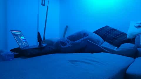 Snapshot of uzumaki239 chatting on 10/28/25, 12:47 Rikki Stormgren online show from 10/28/25, 12:47