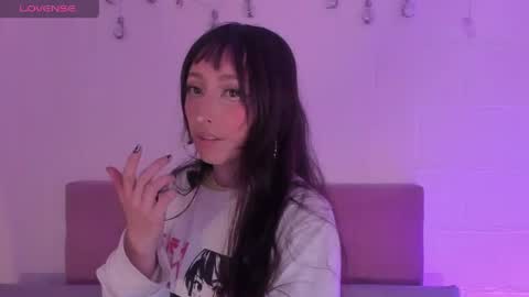 v1cky_ online show from 04/23/26, 11:40