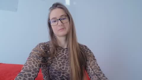 Valensiya online show from 03/05/25, 08:32