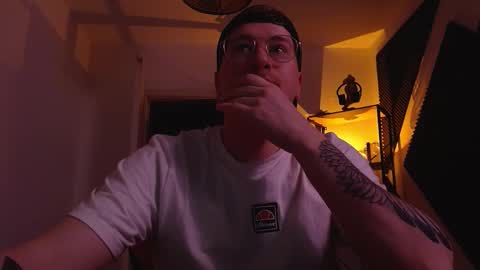 vacation__ online show from 12/21/25, 03:08