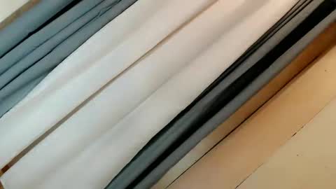 JESS - DONT FORGET TO FOLLOW ME AND GIVE ME THUMBS UP online show from 11/22/25, 09:41