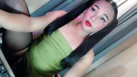 Snapshot of vae_sha chatting on 02/26/26, 12:31 JESS - DONT FORGET TO FOLLOW ME AND GIVE ME THUMBS UP online show from 02/26/26, 12:31