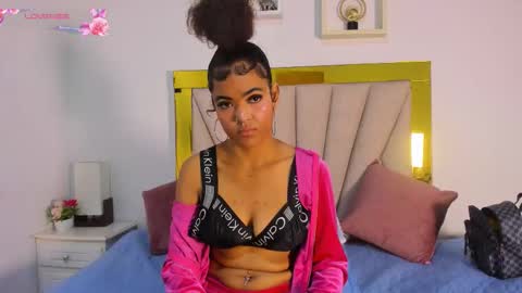 vahioleth  online show from 10/25/25, 03:03