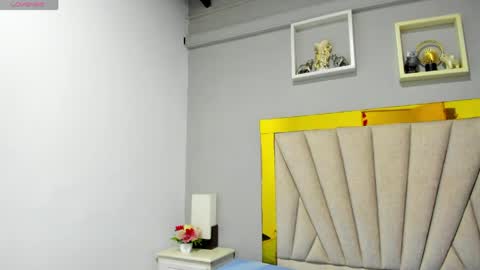 vahioleth  online show from 04/23/26, 02:57