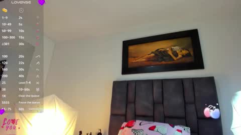 Vahiolet smith online show from 03/31/26, 03:19