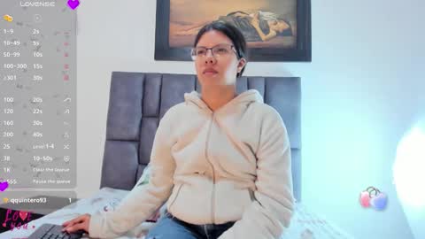 Snapshot of vahiolet_smith chatting on 05/09/26, 03:23 Vahiolet smith online show from 05/09/26, 03:23