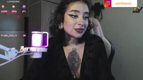 Snapshot of vainilla_l chatting on 09/30/25, 12:15 Vainilla Independent model online show from 09/30/25, 12:15