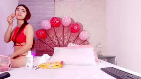 Snapshot of vaiolet_colls chatting on 02/10/26, 11:58 Vaiolet colls online show from 02/10/26, 11:58