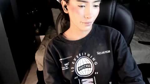 Vaioleth online show from 01/31/26, 08:51