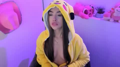 vaiolett_69 online show from 02/25/26, 05:06