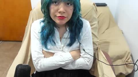 Snapshot of vaioletuwu chatting on 10/10/25, 02:21 Vaiolet1314 online show from 10/10/25, 02:21