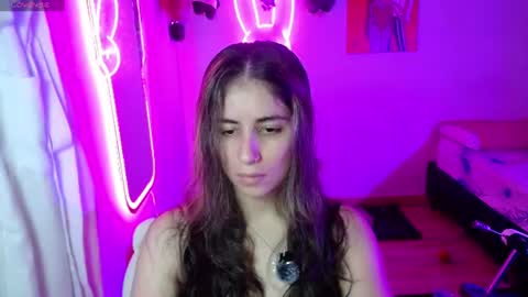 Snapshot of val_angelll chatting on 06/13/26, 03:15 valentina online show from 06/13/26, 03:15