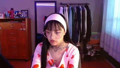 valentina online show from 12/22/25, 02:36