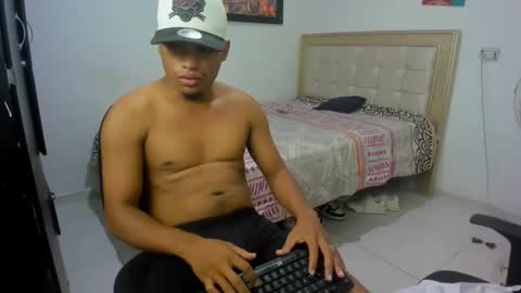 Snapshot of val_sex02 chatting on 01/29/25, 04:19 val_sex02 online show from 01/29/25, 04:19