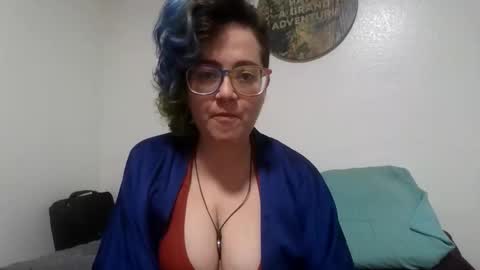valarieak online show from 10/26/25, 07:25