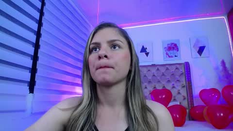 Snapshot of valeamaya chatting on 02/20/25, 11:43 valeamaya online show from 02/20/25, 11:43