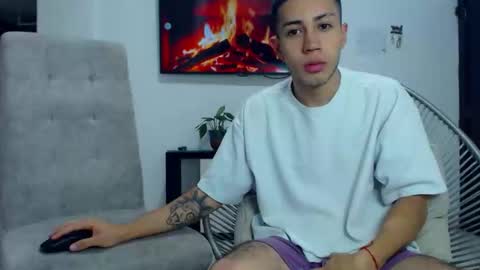 valen paul online show from 01/16/26, 03:43