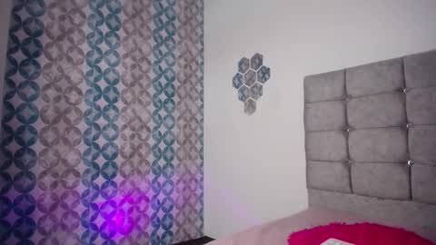 valen_luxxx online show from 01/09/26, 07:59