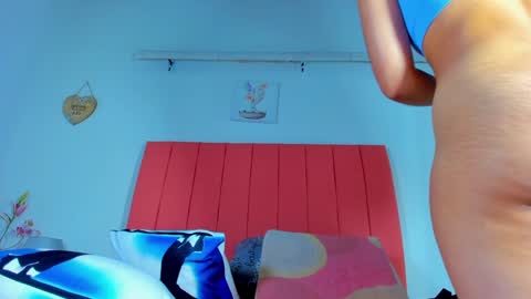 Snapshot of valen_rose0 chatting on 01/14/25, 12:03 VALENTINA 3 online show from 01/14/25, 12:03