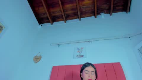 Snapshot of valen_rose0 chatting on 02/21/25, 12:06 VALENTINA 3 online show from 02/21/25, 12:06