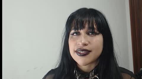 Snapshot of valen_ross7 chatting on 02/27/26, 10:54 valen_ross7 online show from 02/27/26, 10:54