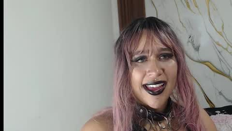 valen_ross7 online show from 03/08/26, 10:35