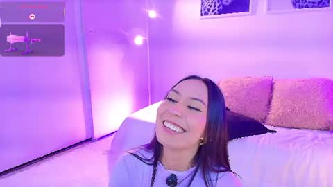 Snapshot of valen_ross_ chatting on 06/26/26, 12:37 valentina Rossi 3 online show from 06/26/26, 12:37