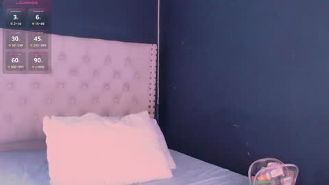 Snapshot of valen_thompson chatting on 01/11/25, 11:02 IG-valen mendoza99 twitter valenthompson99 online show from 01/11/25, 11:02