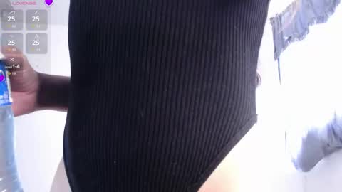 IG-valen mendoza99  twitter valenthompson99 online show from 03/14/26, 06:13