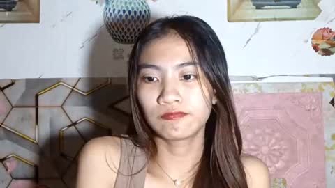 Snapshot of valenciasumney chatting on 07/24/26, 03:10 Camille online show from 07/24/26, 03:10