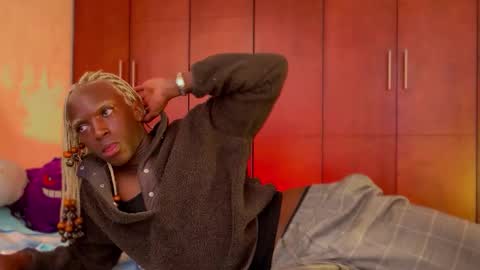   Valentin  independent Cam Boy     online show from 03/04/25, 09:54