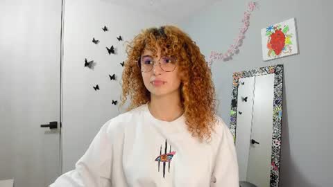 Snapshot of valent_27 chatting on 07/12/26, 11:51 Valentina online show from 07/12/26, 11:51