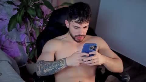 valenthinoking online show from 09/12/25, 11:26