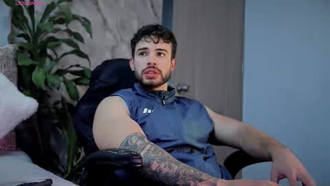 valenthinoking online show from 10/23/25, 03:06