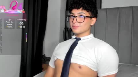 Valentin0 online show from 10/30/25, 12:45