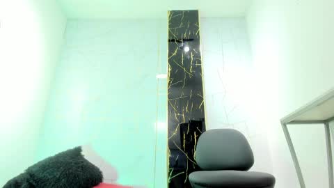 VALENTIN  online show from 04/23/26, 02:57