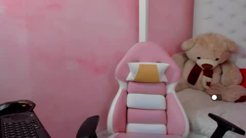 VALENTINA  online show from 04/30/26, 03:35