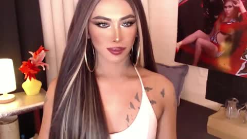 Snapshot of valentina_goddess_tsxxx chatting on 01/03/25, 03:05 Amanda online show from 01/03/25, 03:05